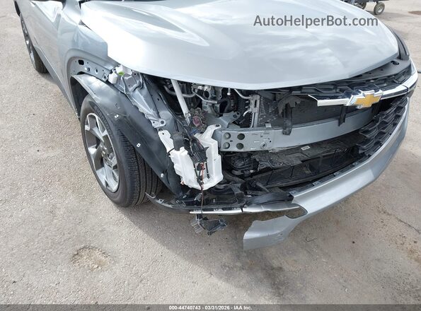 KL77LHEP7SC311529 2025 CHEVROLET TRAX Gray Widok z przodu