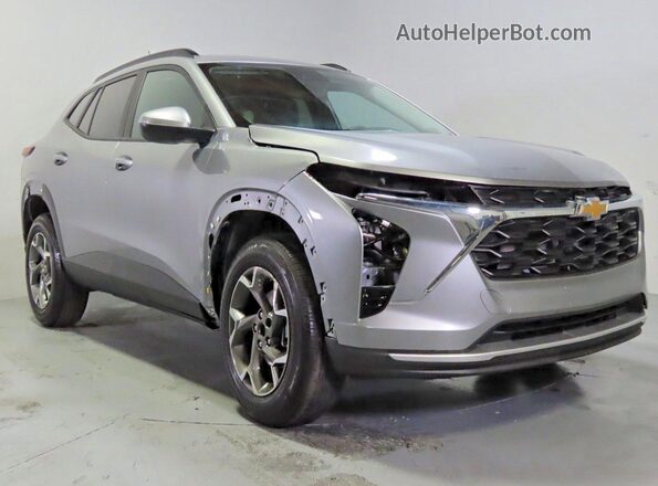 KL77LHEPXSC224689 2025 CHEVROLET TRAX Серебряный Передняя левая четверть