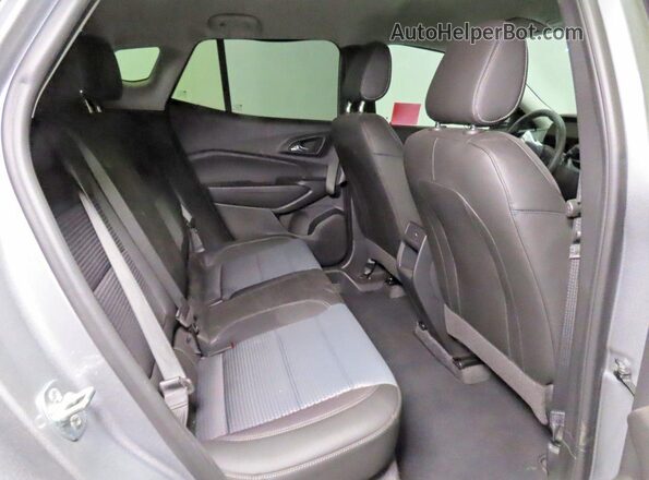KL77LHEPXSC224689 2025 CHEVROLET TRAX Серебряный Вид сзади