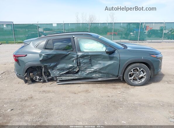KL77LHEPXSC318569 2025 CHEVROLET TRAX Серый Вид задней части салона