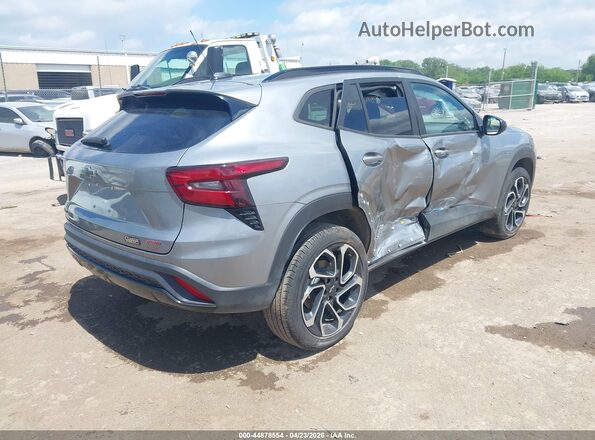 KL77LJEP2SC190349 2025 CHEVROLET TRAX Gray Trasero derecho