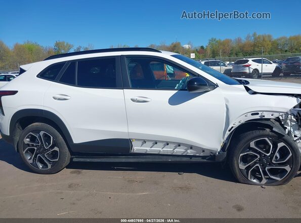 KL77LJEP2SC263218 2025 CHEVROLET TRAX Белый Вид задней части салона