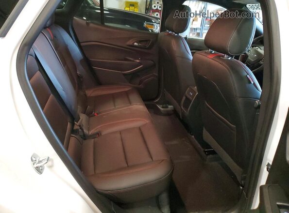 KL77LJEP3SC310935 2025 CHEVROLET TRAX White Вид задніх сидінь