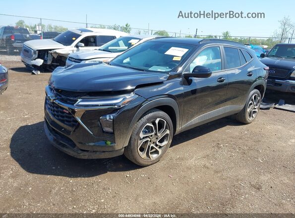 KL77LJEP4TC074202 2026 CHEVROLET TRAX Черный Передняя левая четверть