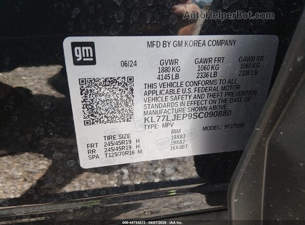 KL77LJEP9SC090880 2025 CHEVROLET TRAX Black Vista del compartimento del motor