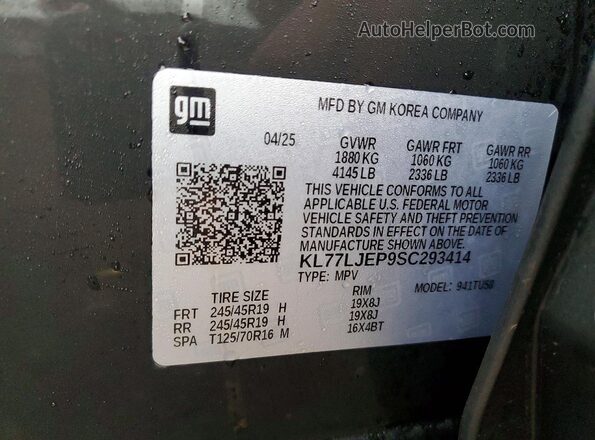 KL77LJEP9SC293414 2025 CHEVROLET TRAX Black Widok naklejki z numerem VIN