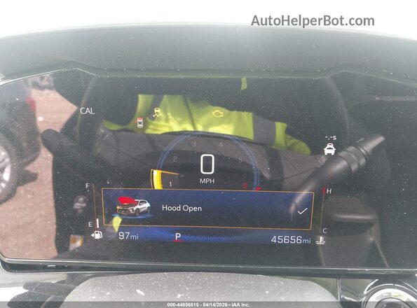 KL77LKEP8SC061666 2025 CHEVROLET TRAX Черный Вид задних сидений