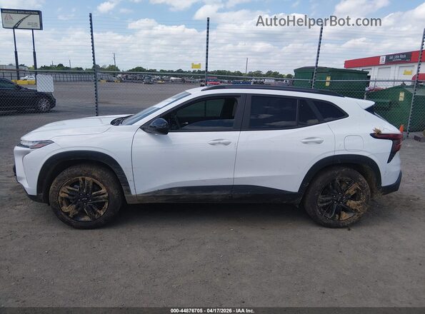 KL77LKEP9SC054032 2025 CHEVROLET TRAX White Vista interior de 360 grados