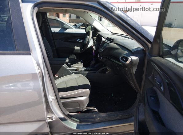KL79MMS20PB106459 2023 CHEVROLET TRAILBLAZER Silver Vista interior delantera