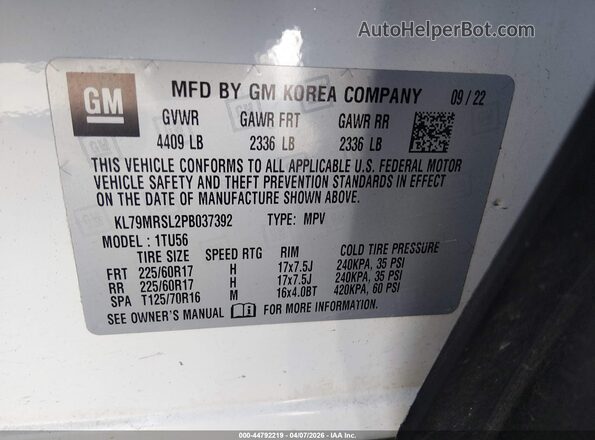 KL79MRSL2PB037392 2023 CHEVROLET TRAILBLAZER Белый Вид наклейки с VIN-кодом