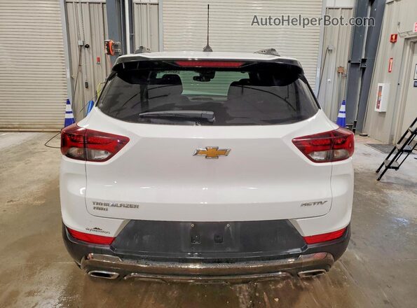 KL79MSSL6NB022480 2022 CHEVROLET TRAILBLAZER White Widok z tyłu