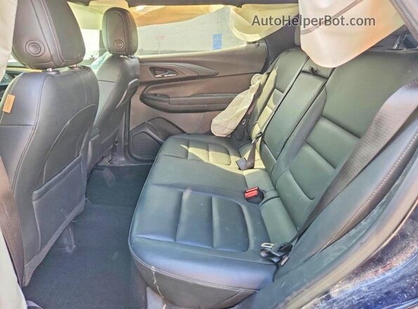 KL79MSSL9MB063846 2021 CHEVROLET TRAILBLAZER Blue Vista interior trasera