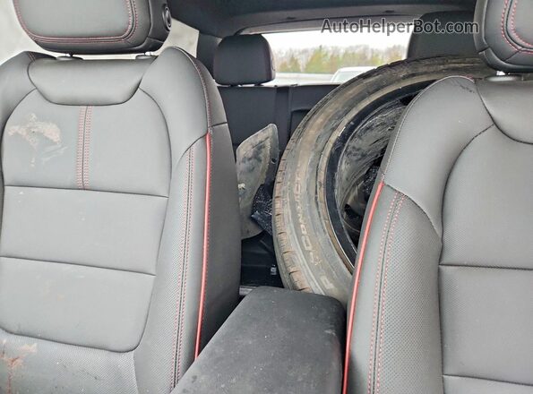 KL79MTSL4TB042567 2026 CHEVROLET TRAILBLAZER Серый Вид задних сидений