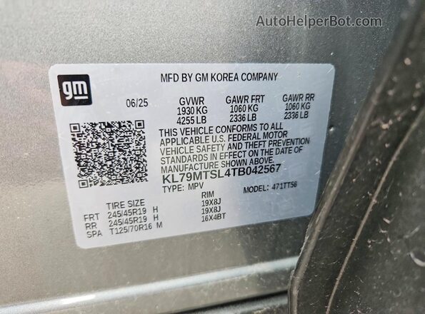 KL79MTSL4TB042567 2026 CHEVROLET TRAILBLAZER Серый Вид наклейки с VIN-кодом