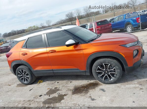 KL79MVSL4PB071908 2023 CHEVROLET TRAILBLAZER Orange Rear interior view