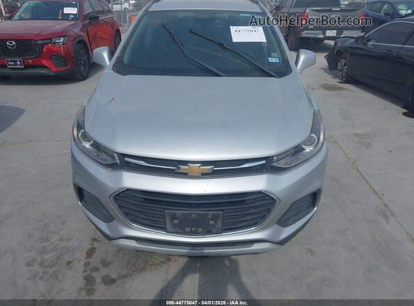 KL7CJLSB2LB009945 2020 CHEVROLET TRAX Silver Вид щитка приладів