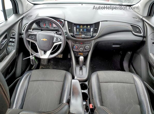 KL7CJLSB5KB750525 2019 CHEVROLET TRAX Белый Вид панели приборов