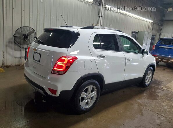 KL7CJLSB7JB634189 2018 CHEVROLET TRAX Белый Задняя правая четверть