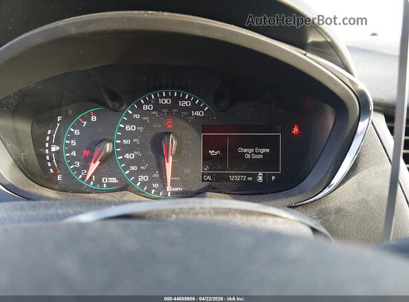 KL7CJPSB0HB104440 2017 CHEVROLET TRAX Серебряный Вид задних сидений