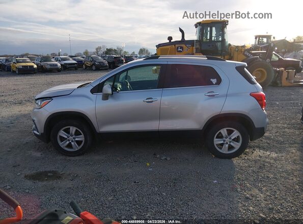 KL7CJPSB0HB104440 2017 CHEVROLET TRAX Серебряный Панорамный вид салона 360°