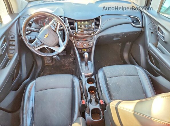 KL7CJPSBXKB815859 2019 CHEVROLET TRAX Белый Вид панели приборов
