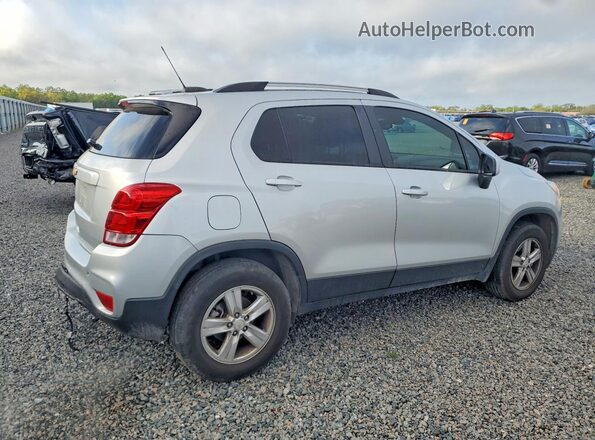 KL7CJPSM0NB566056 2022 CHEVROLET TRAX Серебряный Задняя правая четверть