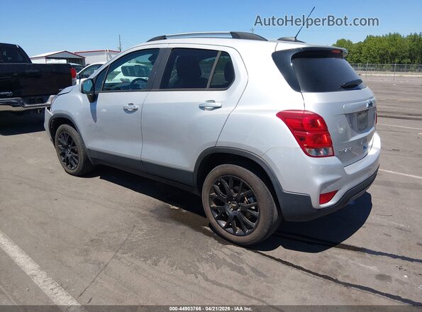 KL7CJPSM5NB539046 2022 CHEVROLET TRAX Silver Trasero izquierdo