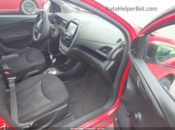 KL8CB6SA0HC744006 2017 CHEVROLET SPARK Красный Вид салона спереди