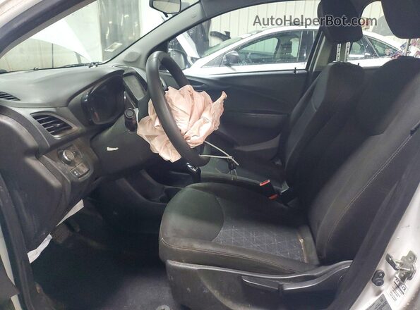 KL8CB6SA0KC719095 2019 CHEVROLET SPARK White Front interior view