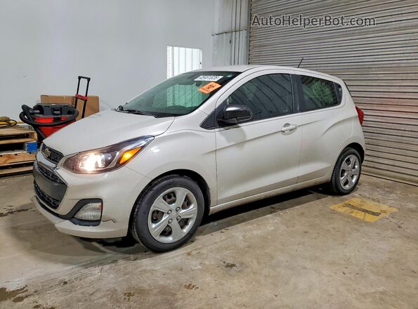 KL8CB6SA2LC451393 2020 CHEVROLET SPARK Кремовый Передняя левая четверть