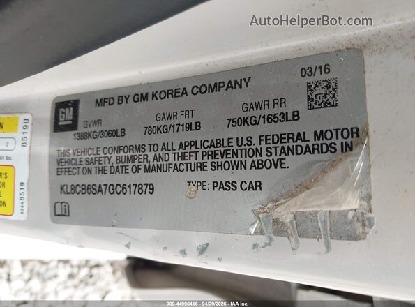 KL8CB6SA7GC617879 2016 CHEVROLET SPARK Beige Vista del compartimento del motor