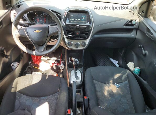 KL8CB6SA8JC472505 2018 CHEVROLET SPARK Silver Widok deski rozdzielczej