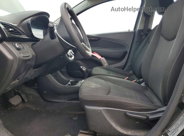 KL8CD6SA0JC443039 2018 CHEVROLET SPARK Black Вид салону спереду