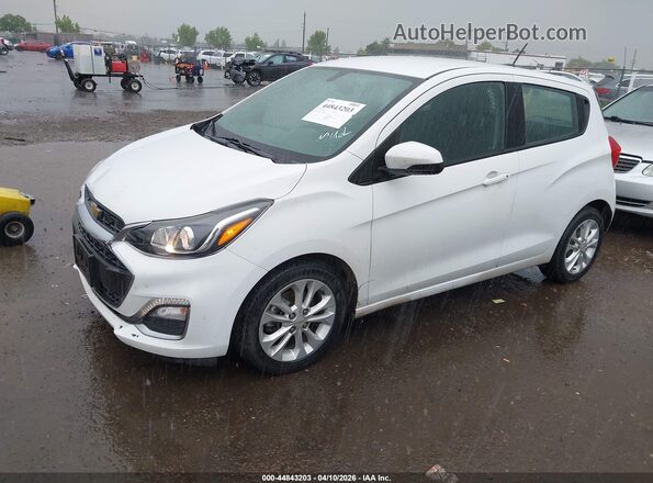 KL8CD6SA1LC439245 2020 CHEVROLET SPARK Белый Передняя левая четверть
