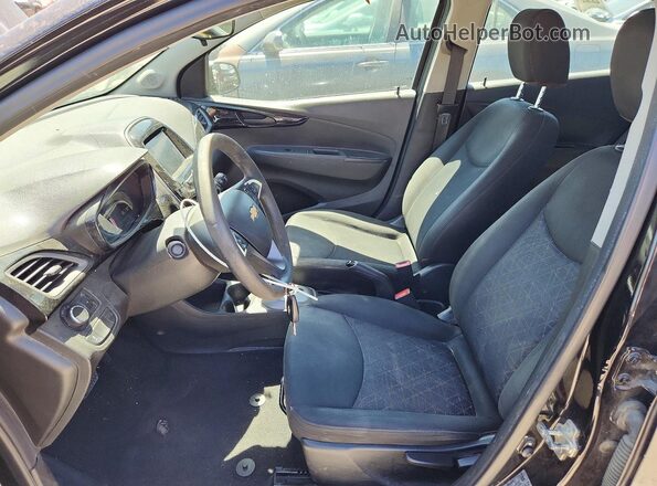 KL8CD6SA2KC822089 2019 CHEVROLET SPARK Черный Вид салона спереди