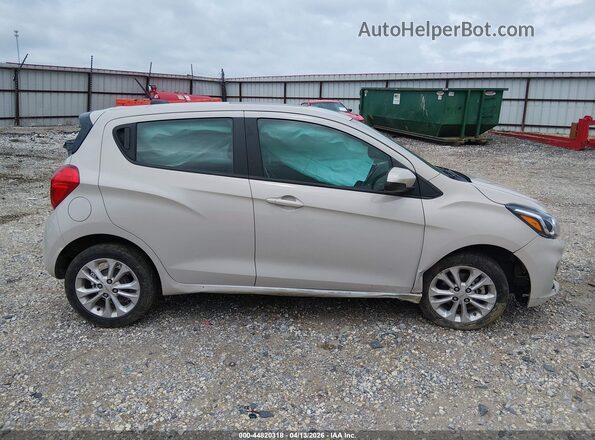 KL8CD6SA2LC418386 2020 CHEVROLET SPARK Желто-коричневый Вид задней части салона