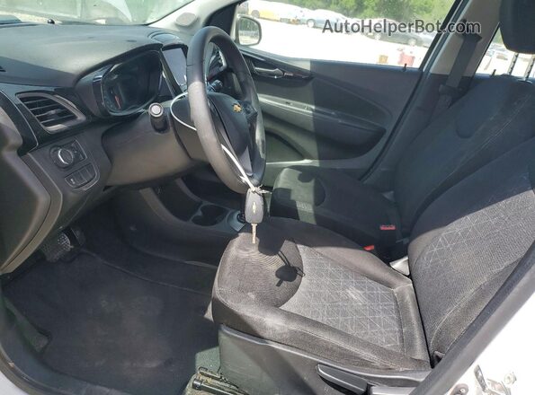 KL8CD6SA6LC451584 2020 CHEVROLET SPARK Белый Вид салона спереди