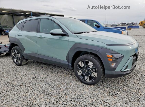 KM8HCCAB8RU078863 2024 HYUNDAI KONA Green Delantero derecho