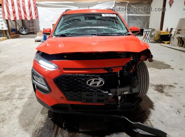 KM8K2CAA2LU514002 2020 HYUNDAI KONA Orange Widok z przodu