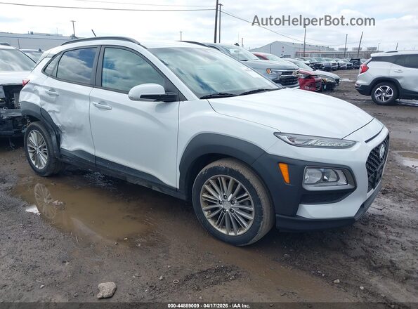 KM8K2CAA2LU533522 2020 HYUNDAI KONA Белый Передняя правая четверть