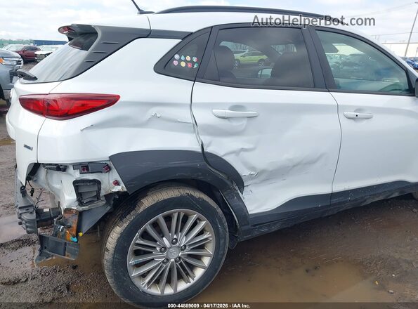 KM8K2CAA2LU533522 2020 HYUNDAI KONA Белый Вид спереди