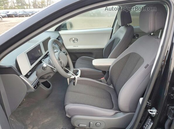 KM8KMDDF4RU309541 2024 HYUNDAI IONIQ Black Widok wnętrza z przodu