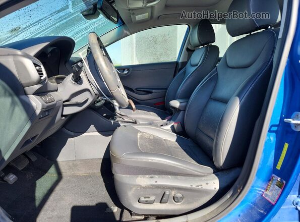 KMHC05LC0JU097688 2018 HYUNDAI IONIQ Blue წინა სალონის ხედი