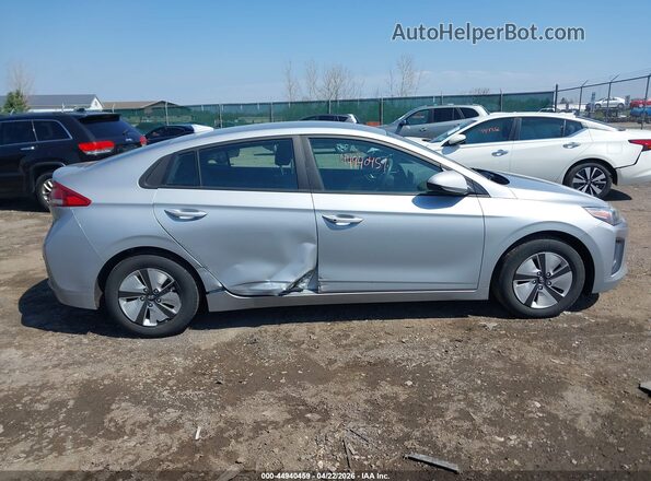 KMHC65LC0MU258172 2021 HYUNDAI IONIQ HYBRID Серебряный Вид задней части салона
