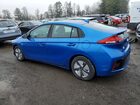 2017 Hyundai Ioniq Hybrid Blue Blue vin: KMHC65LC2HU045987