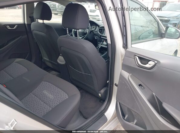 KMHC65LC3JU100307 2018 HYUNDAI IONIQ HYBRID Silver Вид наклейки з VIN-кодом