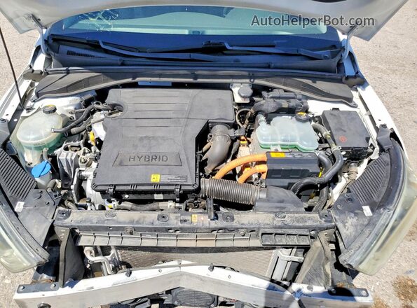 KMHC75LC3HU028113 2017 HYUNDAI IONIQ Белый Вид задней части салона
