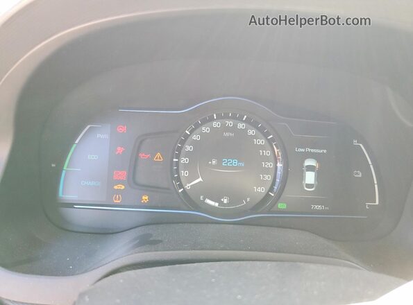 KMHC75LC3HU028113 2017 HYUNDAI IONIQ Белый Вид щитка приборов