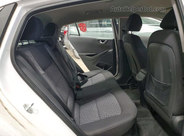 KMHC75LC8JU067379 2018 HYUNDAI IONIQ Белый Вид задних сидений
