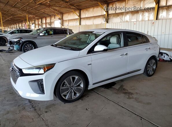 KMHC85LC7HU017886 2017 HYUNDAI IONIQ Белый Передняя левая четверть